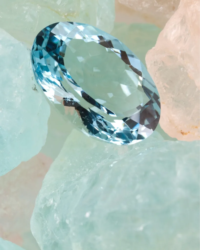 oval polished aquamarine stone