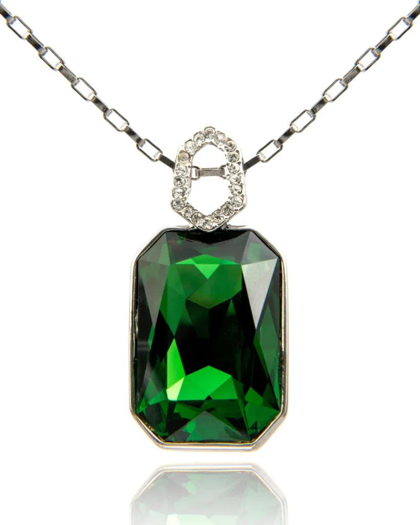 emerald gemstone necklace