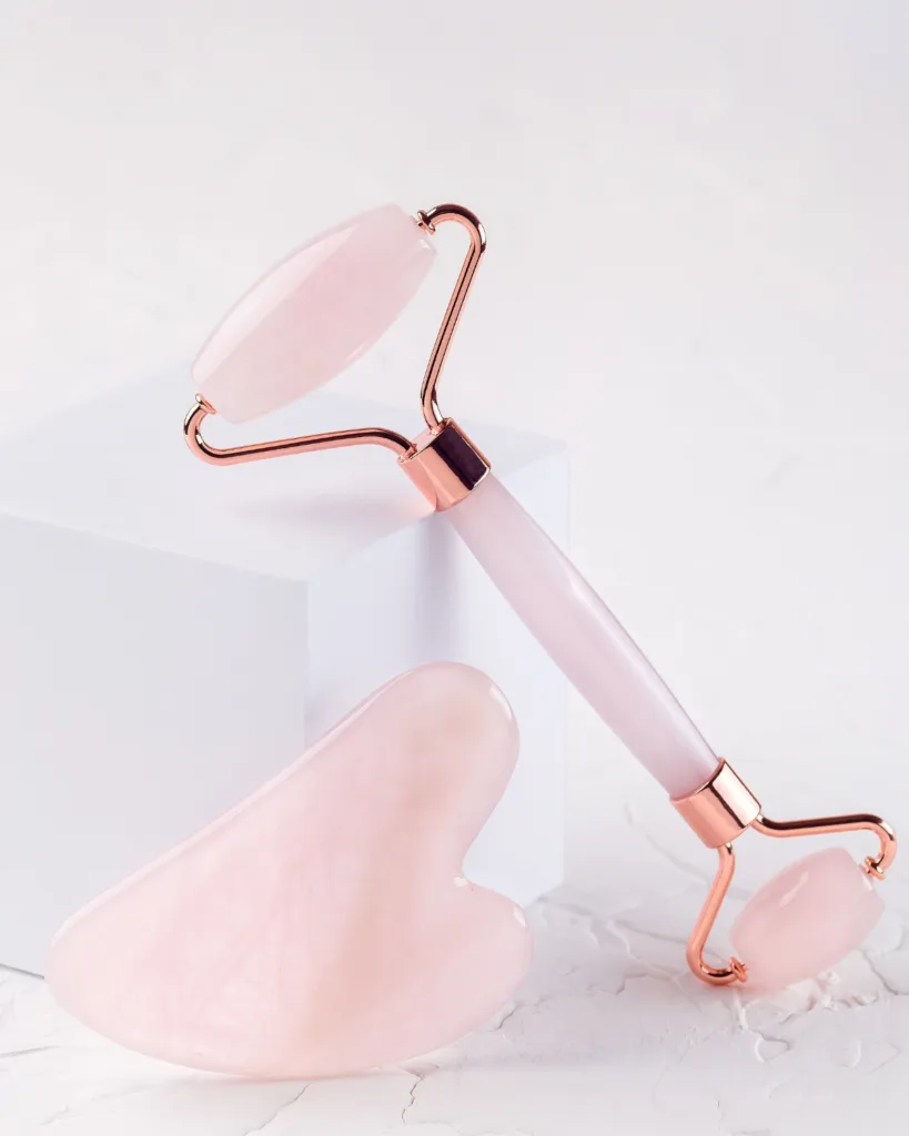 rose quartz facial roller